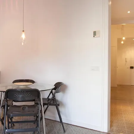 Napoles - Modernist Flat Close To Sagrada Familia Barcelona Buitenkant foto