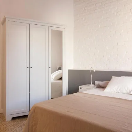 Napoles - Modernist Flat Close To Sagrada Familia Barcelona Buitenkant foto